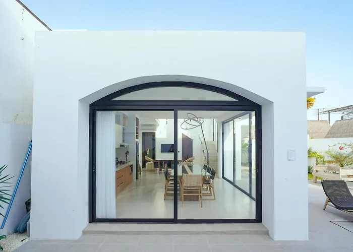Pendet Bali Lux Eco 2b Med Villa Canggu