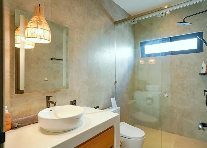 Pendet Bali Lux Eco 2b Med * Canggu